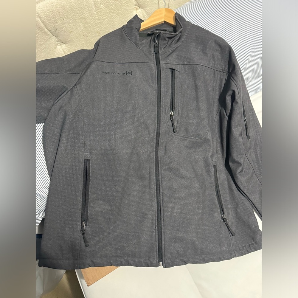 Free country mid weight coat
